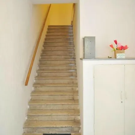 Adriana Flora Apartment *