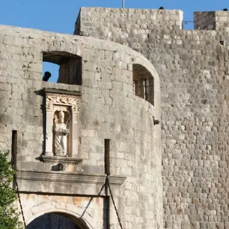 Adriana Flora * Dubrovnik