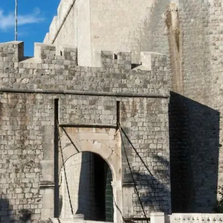 Adriana Flora * Dubrovnik