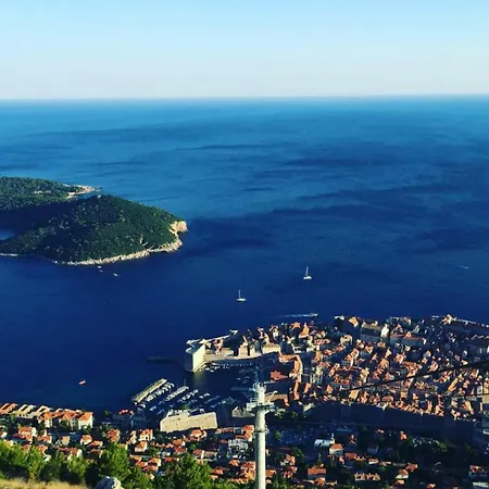 Adriana Flora * Ragusa