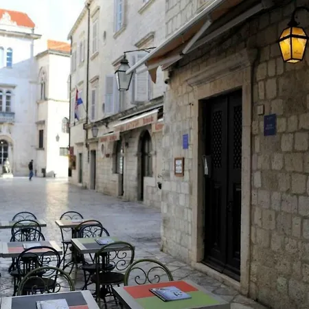 Appartamento Adriana Flora